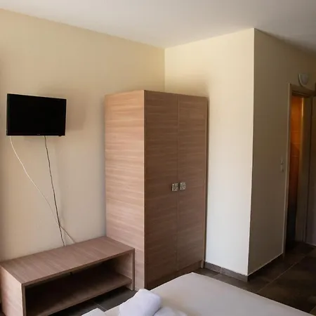 Sunset Apartment *